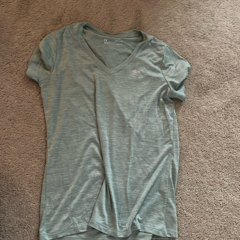 Tee shirt